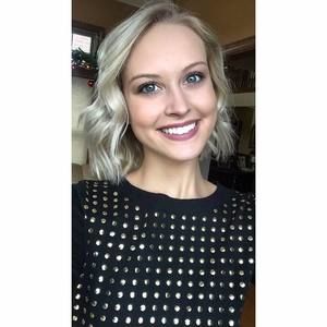 Meet your Posher, Alexis